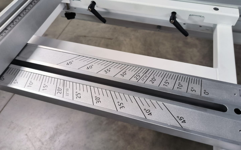 Formátovací pila s předřezem SICAR SEGA 350